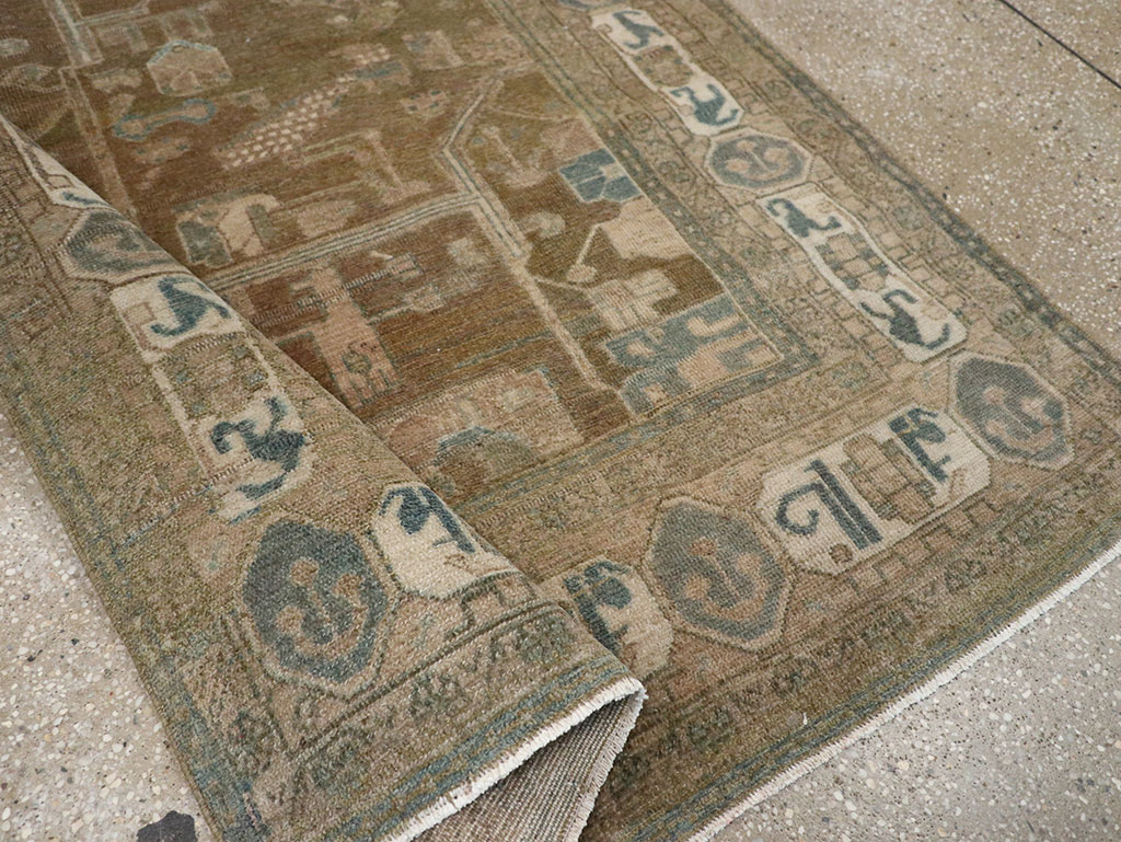 Vintage Persian Malayer Accent Rug, No.32019 - Galerie Shabab