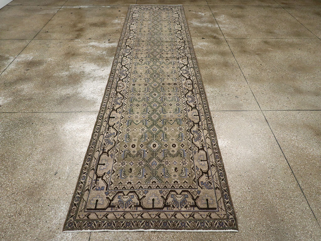 Vintage Persian Malayer Runner, No.32027 - Galerie Shabab
