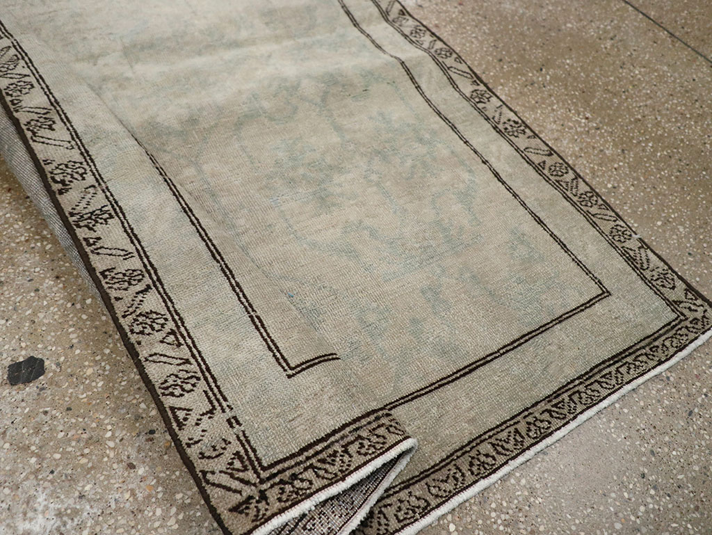 Antique Persian Ardabil Rug, No.32029 - Galerie Shabab