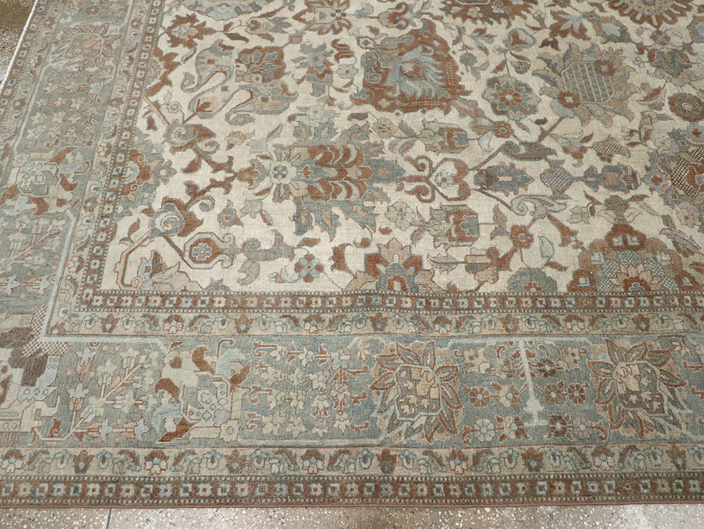 Antique Persian Tabriz Room Size Carpet, No.32032 - Galerie Shabab
