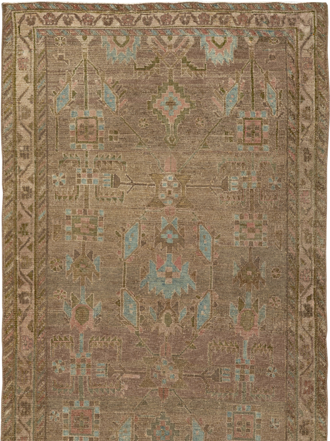 Vintage Persian Malayer Runner, No.32033 - Galerie Shabab