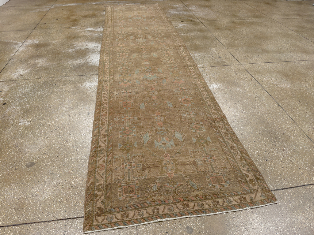 Vintage Persian Malayer Runner, No.32033 - Galerie Shabab