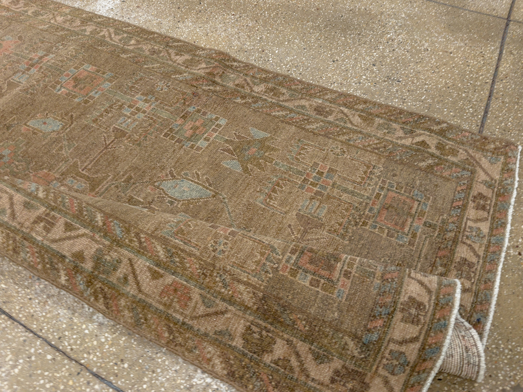 Vintage Persian Malayer Runner, No.32033 - Galerie Shabab