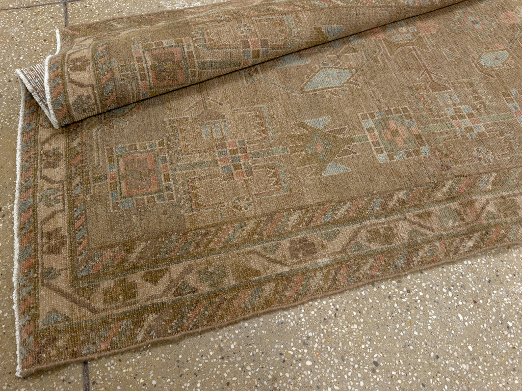 Vintage Persian Malayer Runner, No.32033 - Galerie Shabab