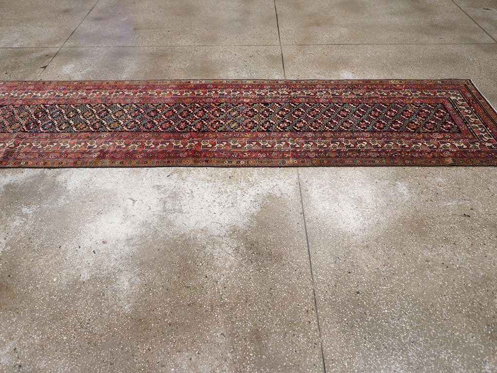 Antique Persian Kurd Runner, No.32034 - Galerie Shabab