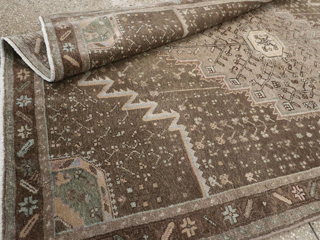 Vintage Persian Malayer Accent Rug, No.32036 - Galerie Shabab