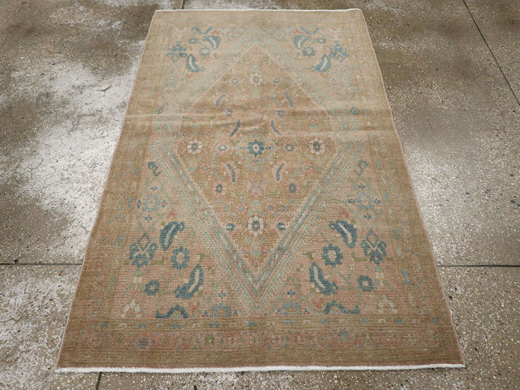 Vintage Persian Malayer Throw Rug, No.32047 - Galerie Shabab