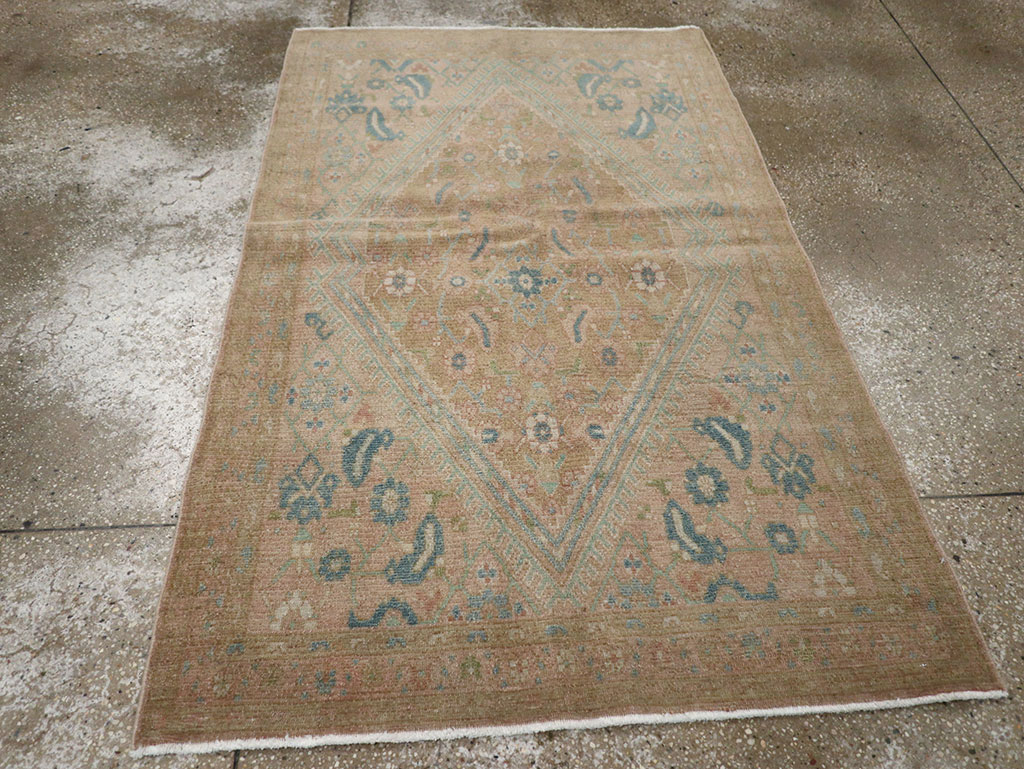 Vintage Persian Malayer Throw Rug, No.32047 - Galerie Shabab