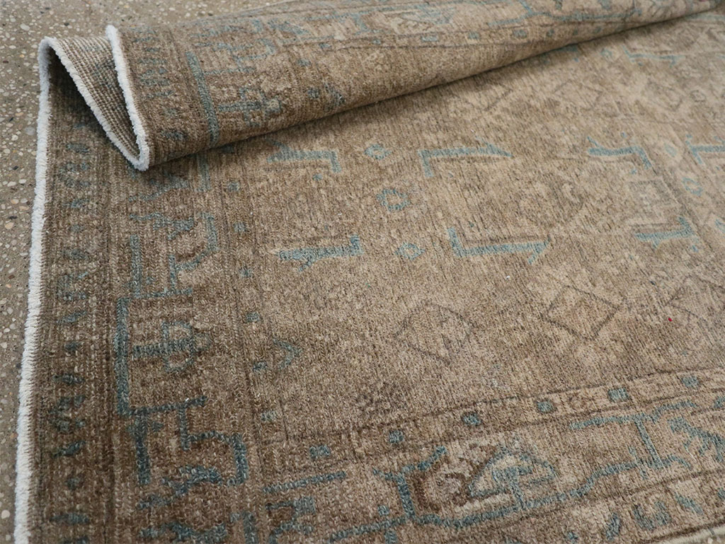 Vintage Persian Malayer Throw Rug, No.32052 - Galerie Shabab