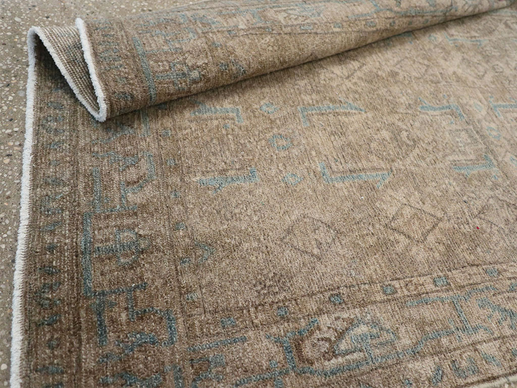 Vintage Persian Malayer Throw Rug, No.32052 - Galerie Shabab