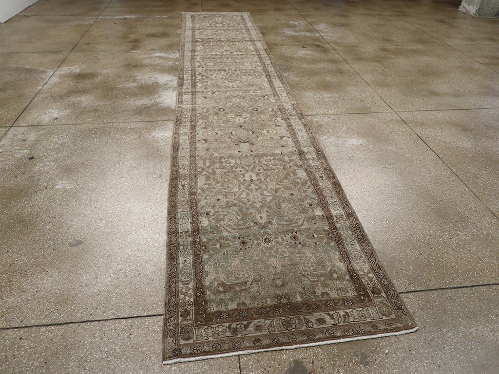Antique Persian Malayer Long Runner, No.32064 - Galerie Shabab