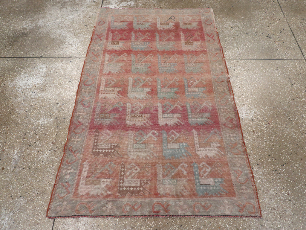 Vintage Turkish Anatolian Throw Rug, No.32073 - Galerie Shabab