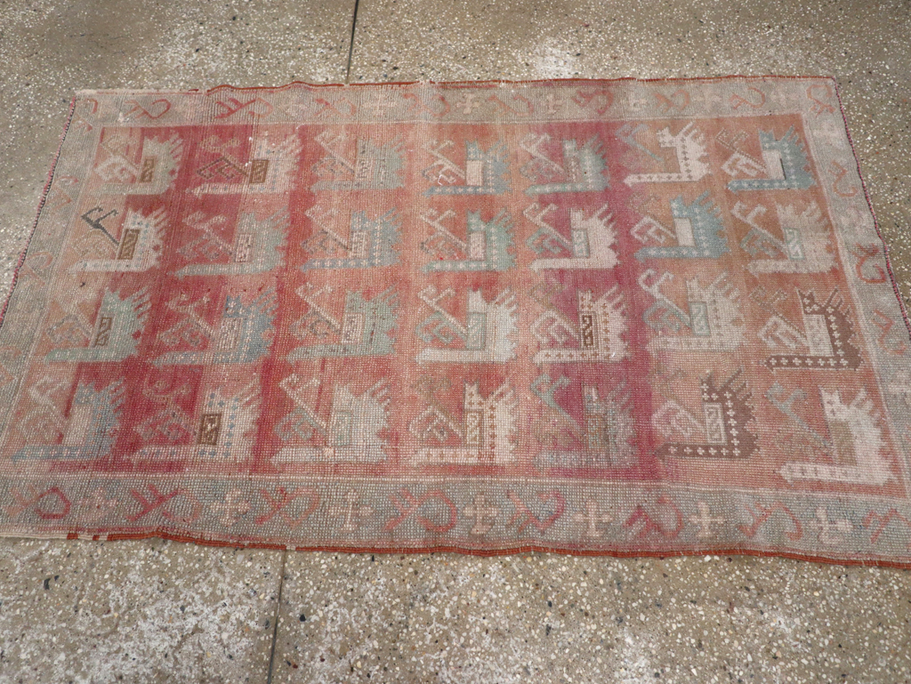 Vintage Turkish Anatolian Throw Rug, No.32073 - Galerie Shabab