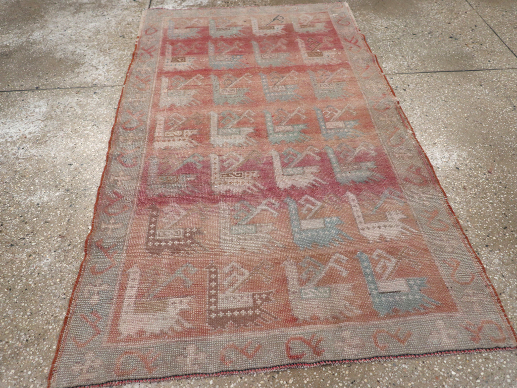 Vintage Turkish Anatolian Throw Rug, No.32073 - Galerie Shabab