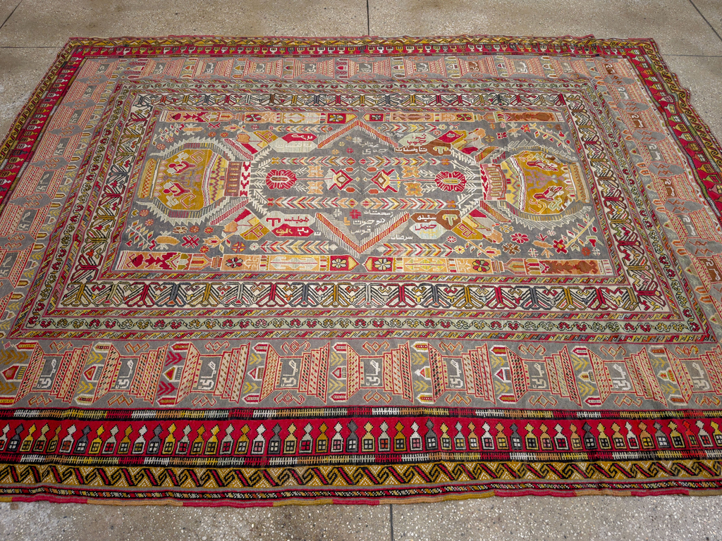 Vintage Turkish Anatolian Accent Rug, No.32074 - Galerie Shabab