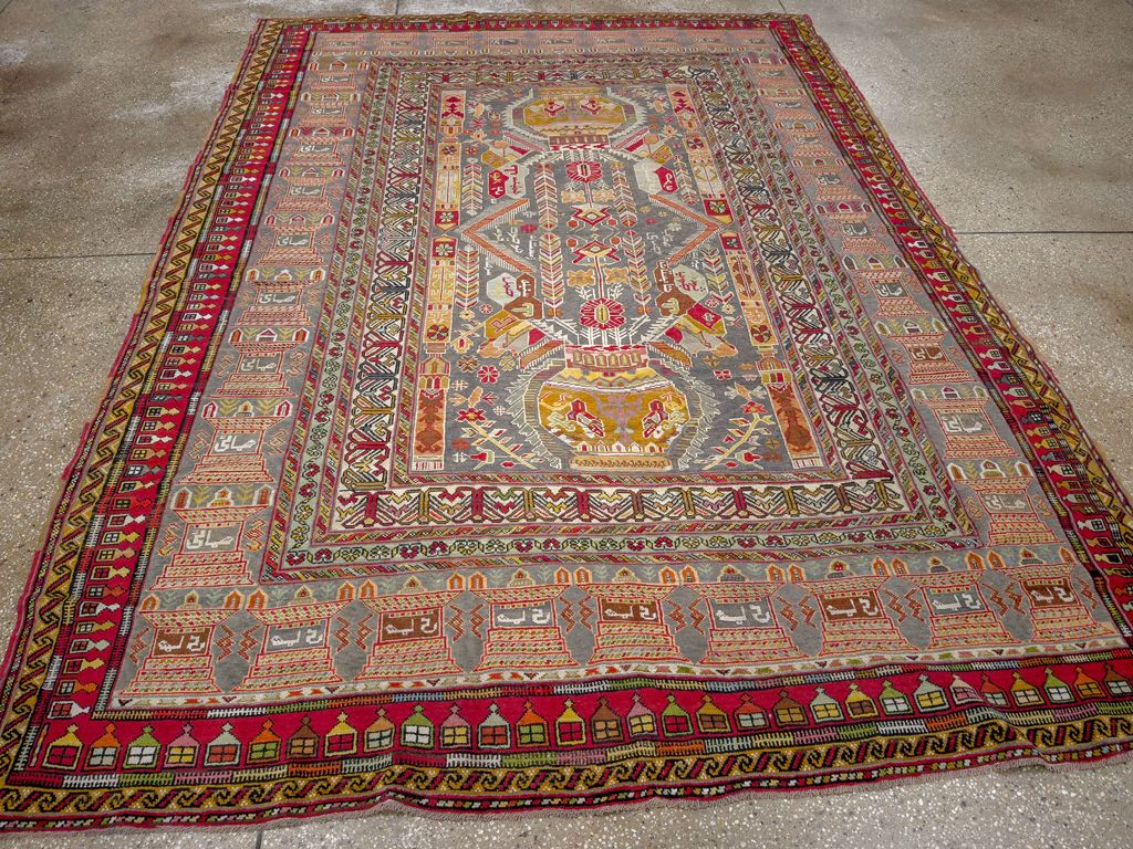 Vintage Turkish Anatolian Accent Rug, No.32074 - Galerie Shabab