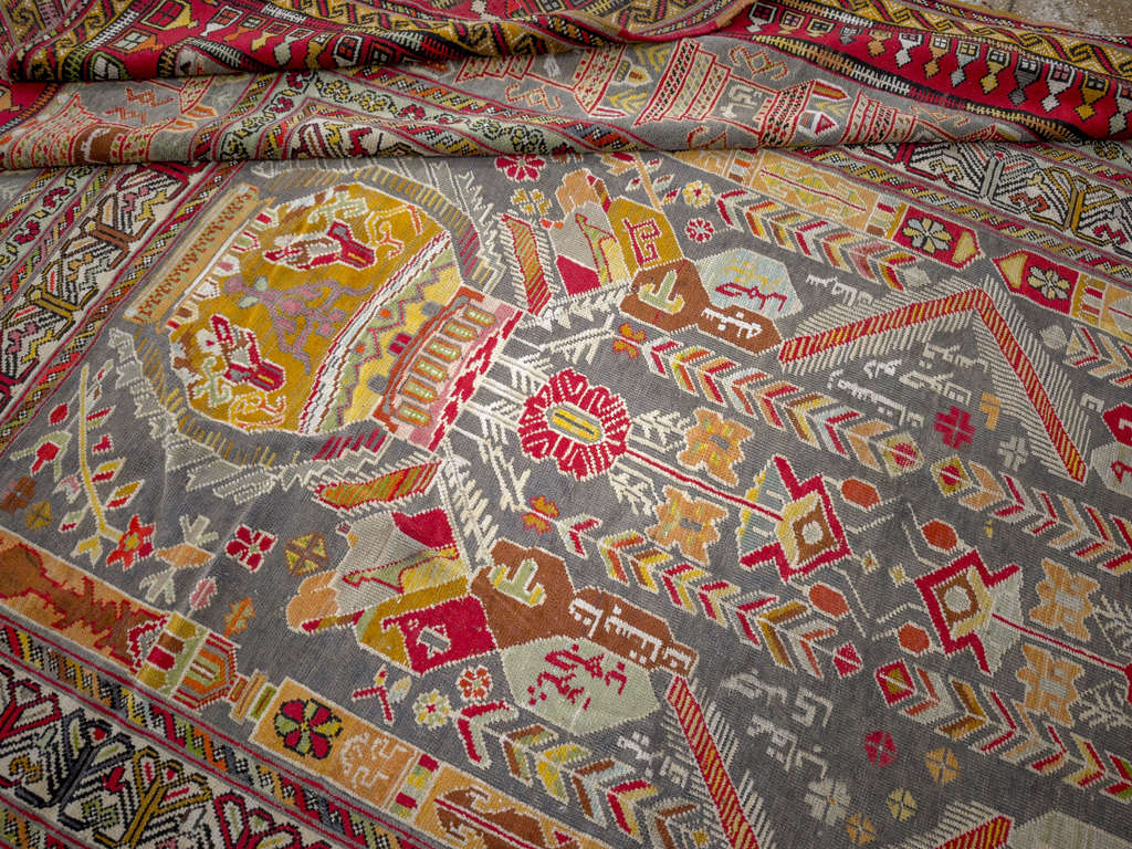 Vintage Turkish Anatolian Accent Rug, No.32074 - Galerie Shabab