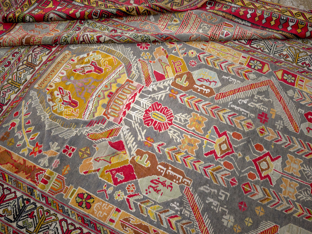 Vintage Turkish Anatolian Accent Rug, No.32074 - Galerie Shabab