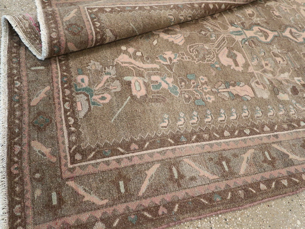 Vintage Persian Malayer Accent Rug, No.32081 - Galerie Shabab