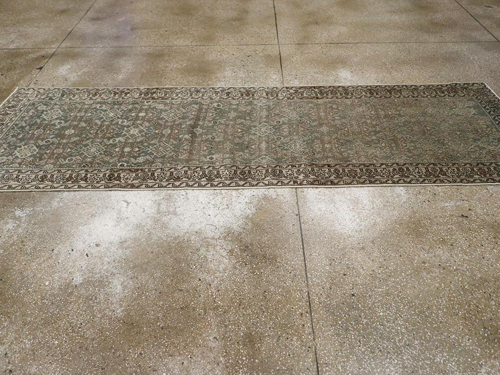 Antique Persian Malayer Runner, No.32085 - Galerie Shabab