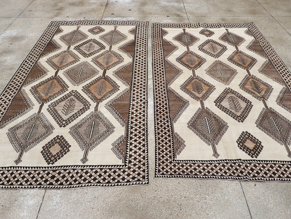 Vintage Persian Gabbeh Accent Rug (Pair: 1 of 2), No.32088 - Galerie Shabab