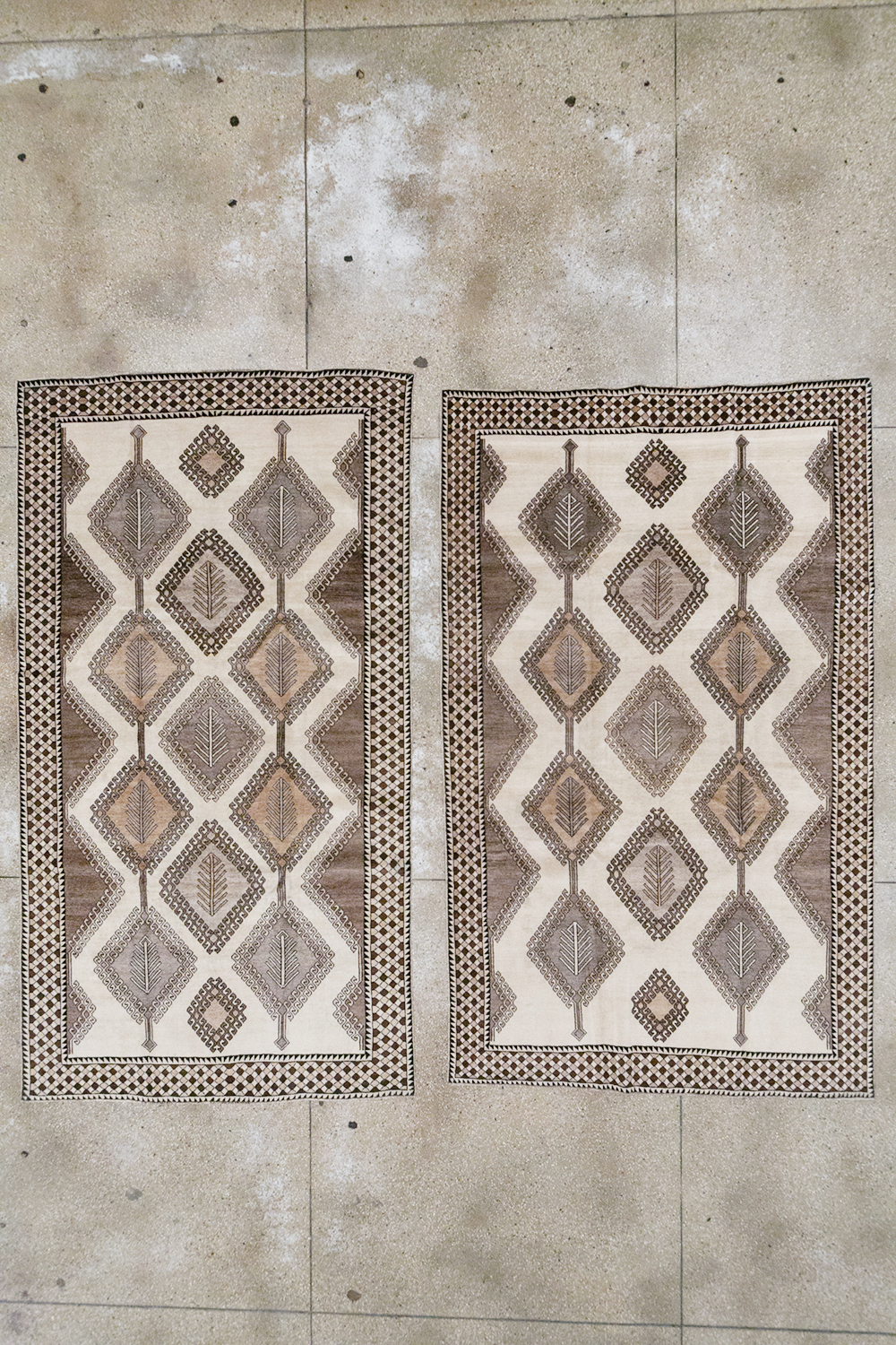 Vintage Persian Gabbeh Accent Rug (Pair: 1 of 2), No.32088 - Galerie Shabab