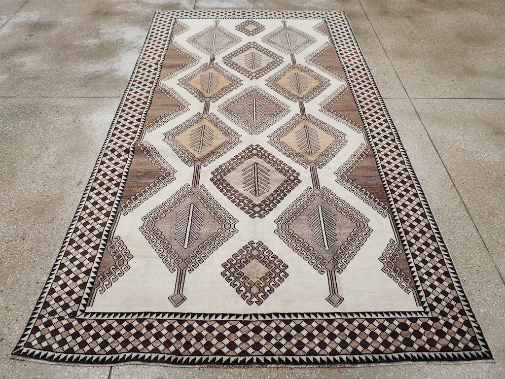 Vintage Persian Gabbeh Accent Rug (Pair: 2 of 2), No.32089 - Galerie Shabab