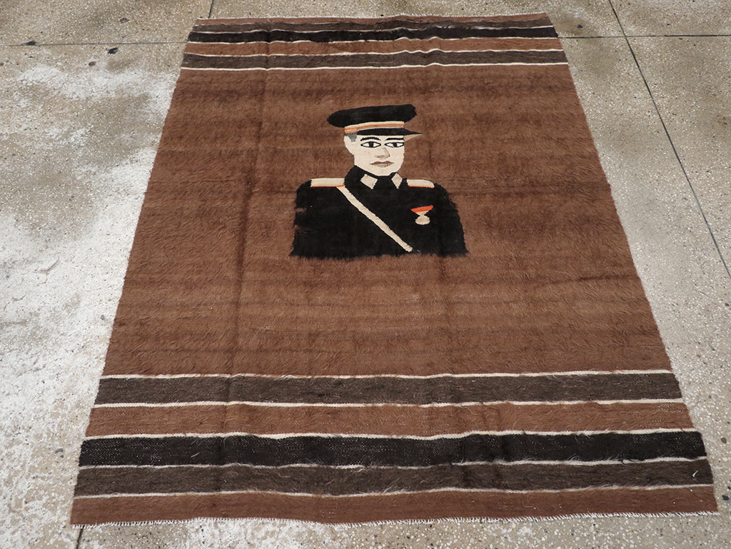 Vintage Turkish Mohair Pictorial Accent Rug, No.32105 - Galerie Shabab