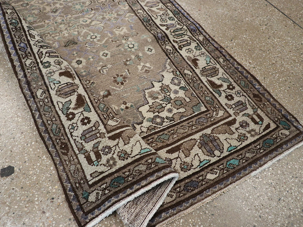 Vintage Persian Malayer Runner, No.32106 - Galerie Shabab