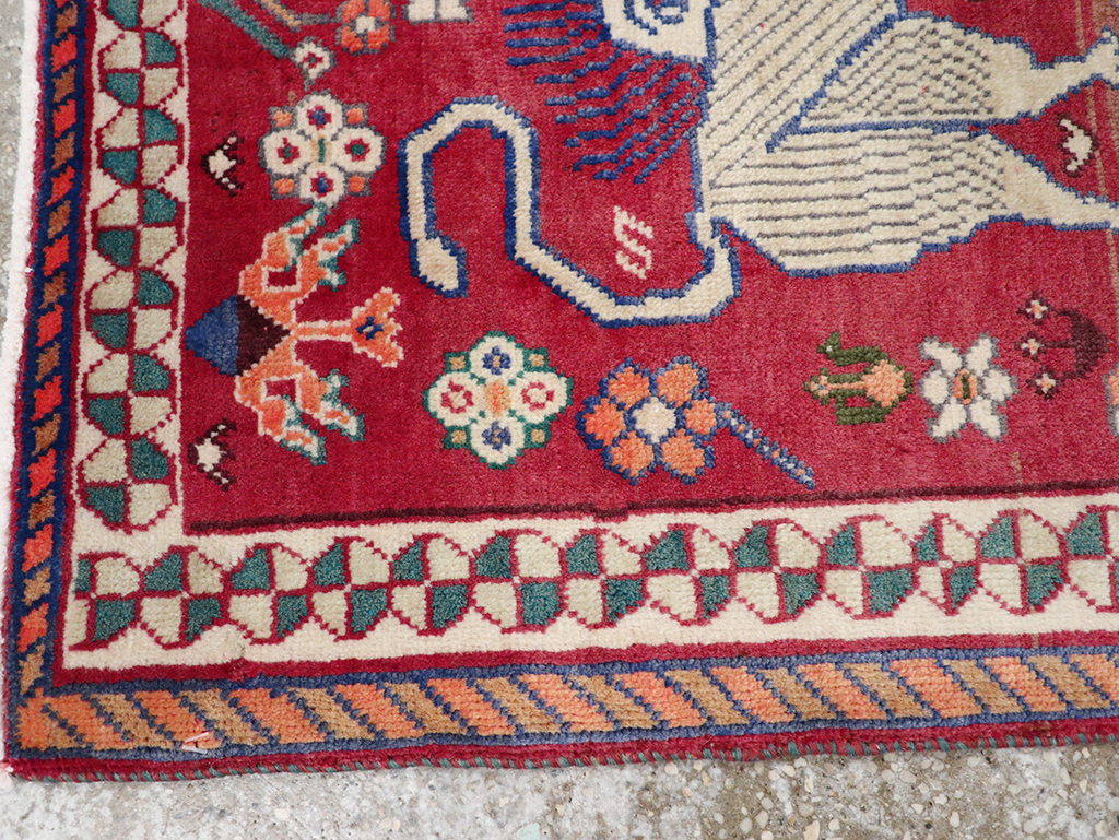 Vintage Persian Shiraz Pictorial Throw Rug, No.32107 - Galerie Shabab