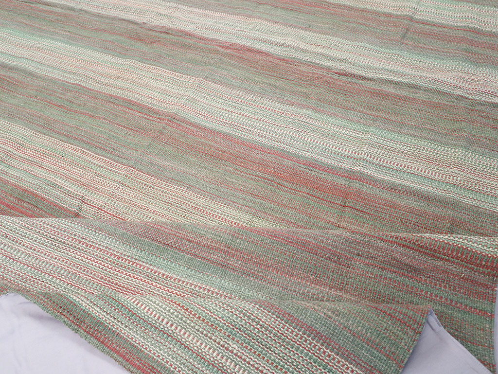Modern Turkish Flatweave Kilim Room Size Carpet, No.32121 - Galerie Shabab