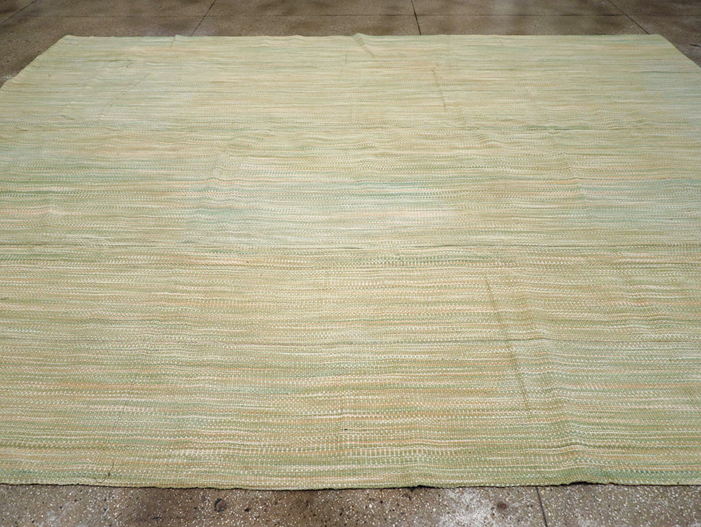 Modern Turkish Flatweave Kilim Room Size Carpet, No.32122 - Galerie Shabab