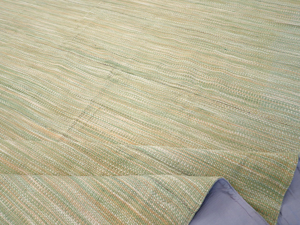 Modern Turkish Flatweave Kilim Room Size Carpet, No.32122 - Galerie Shabab