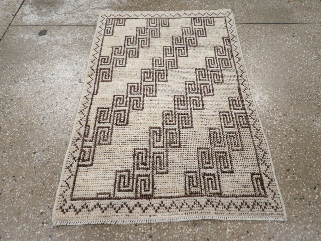 Modern East Turkestan Khotan Throw Rug, No.32133 - Galerie Shabab