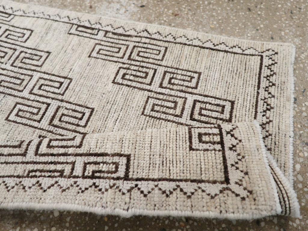 Modern East Turkestan Khotan Throw Rug, No.32135 - Galerie Shabab