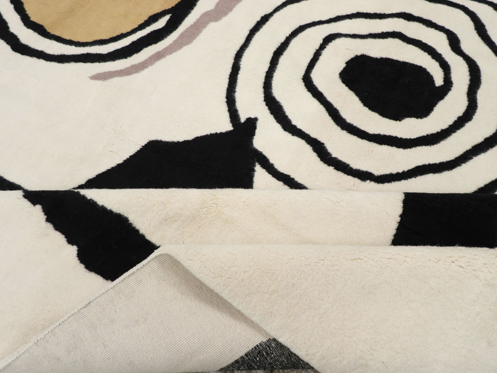 Modern Turkish Art Deco Carpet in the style of Alexander Calder, No.32138 - Galerie Shabab