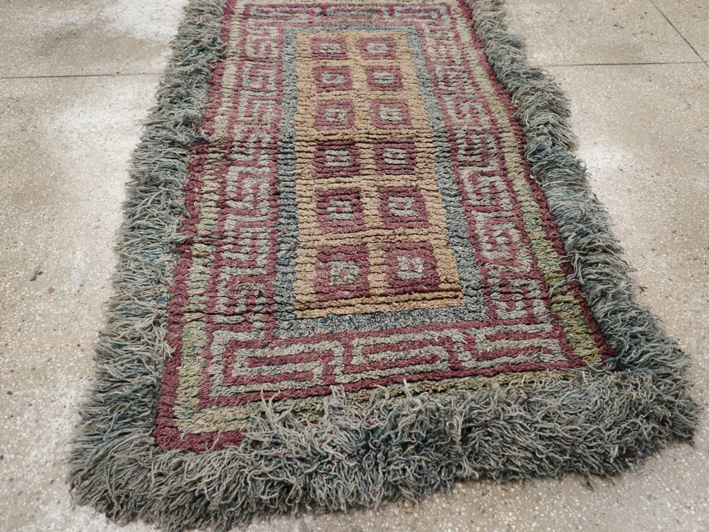 Antique Tibetan Wangden Throw Rug, No.32141 - Galerie Shabab