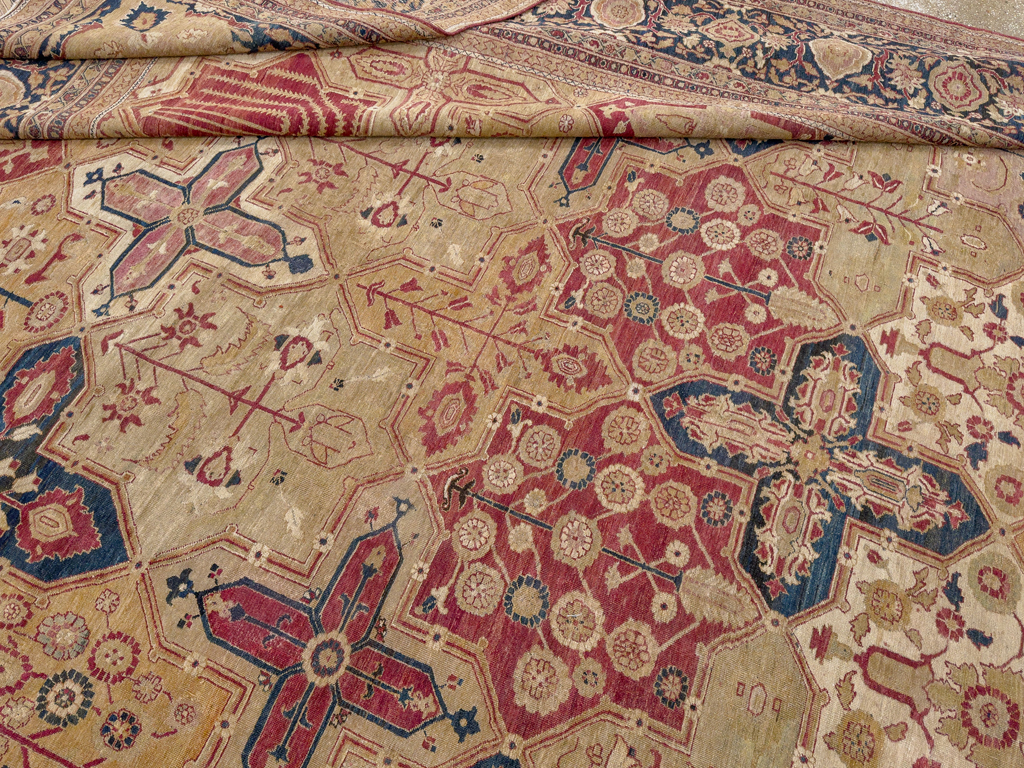 Antique Persian Lavar Kerman Room Size Carpet, No.32142 - Galerie Shabab