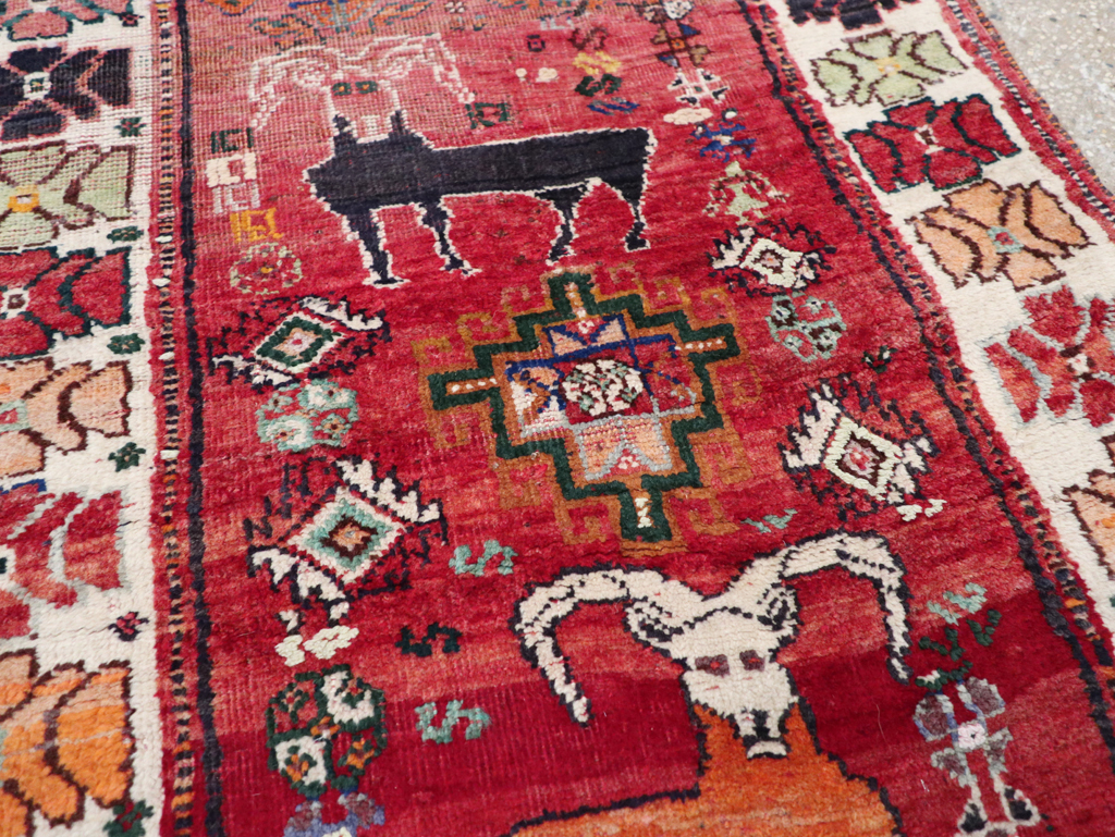 Vintage Persian Tabriz Pictorial Rug, No.32146 - Galerie Shabab