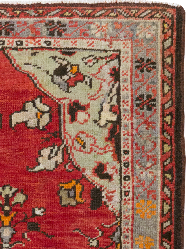 Vintage Turkish Anatolian Throw Rug, No.32147 - Galerie Shabab