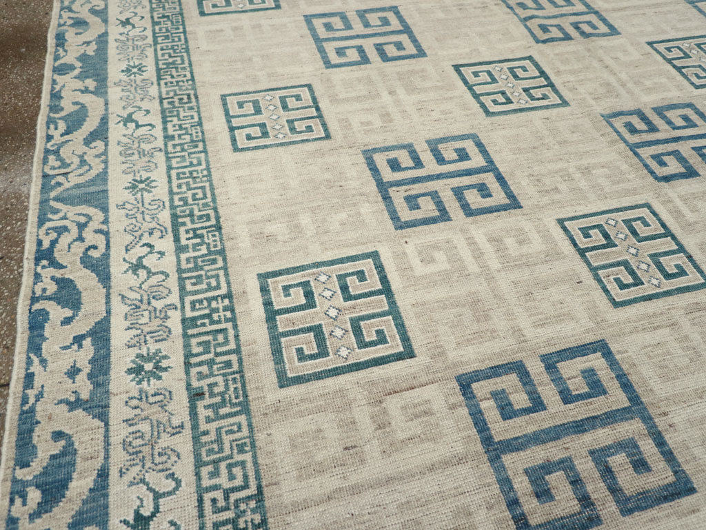 Modern East Turkestan Khotan Room Size Carpet, No.32150 - Galerie Shabab