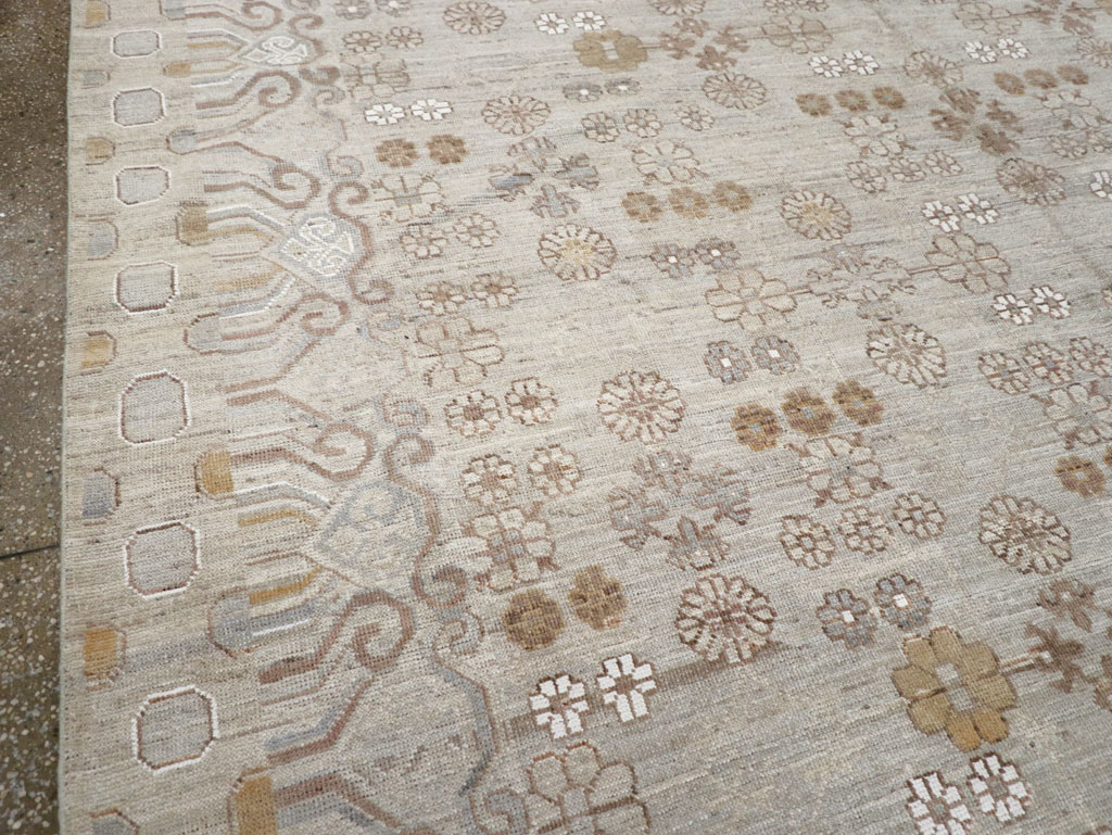 Modern East Turkestan Khotan Room Size Carpet, No.32152 - Galerie Shabab