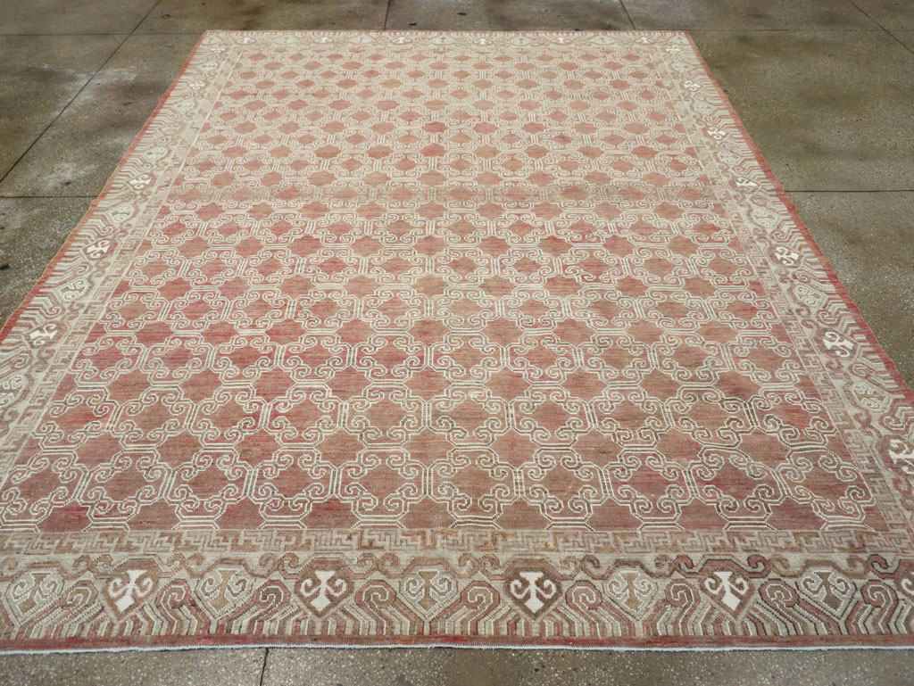 Modern East Turkestan Khotan Room Size Carpet, No.32158 - Galerie Shabab