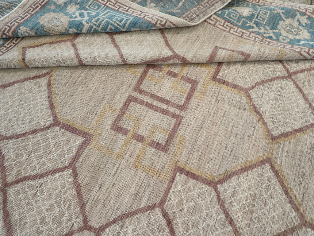 Modern East Turkestan Khotan Room Size Carpet, No.32163 - Galerie Shabab