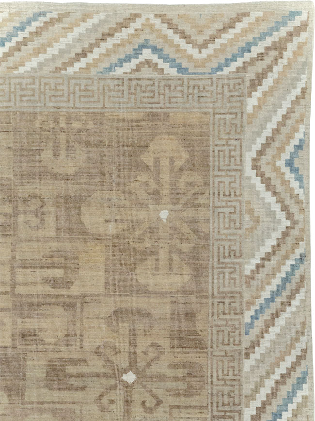 Modern East Turkestan Khotan Room Size Carpet, No.32168 - Galerie Shabab