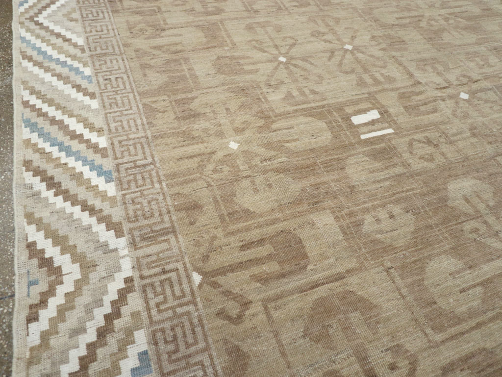 Modern East Turkestan Khotan Room Size Carpet, No.32168 - Galerie Shabab