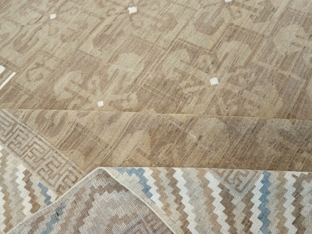 Modern East Turkestan Khotan Room Size Carpet, No.32168 - Galerie Shabab