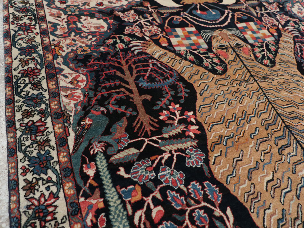 Antique Persian Sarouk Fereghan Pictorial Accent rug, No.32173 - Galerie Shabab