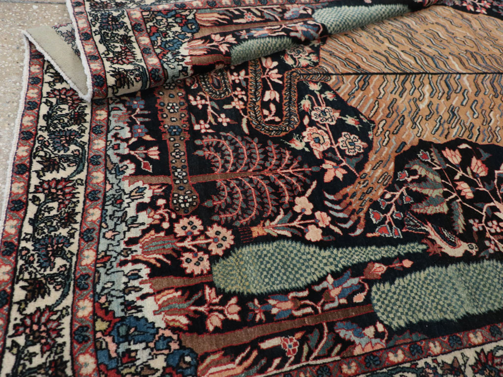 Antique Persian Sarouk Fereghan Pictorial Accent rug, No.32173 - Galerie Shabab