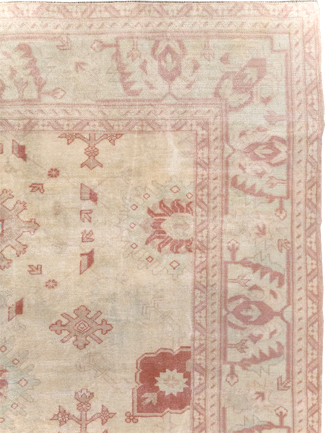 Vintage Turkish Oushak Small Room Size Carpet, No.32177 - Galerie Shabab